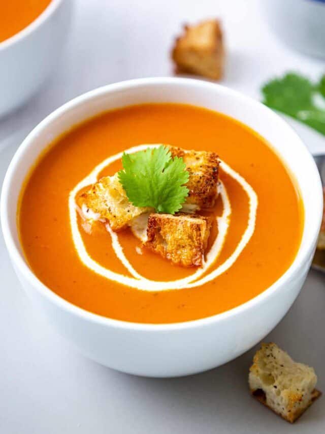 Best Creamy Vegan Tomato Soup Recipe