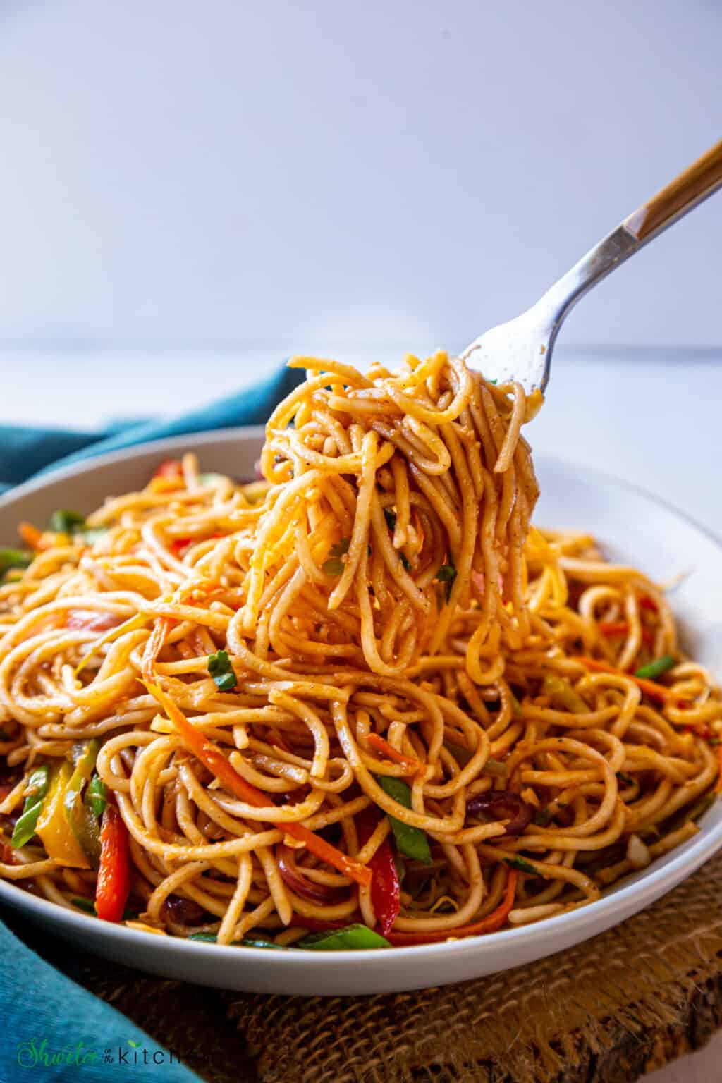 veg-noodles-recipe-vegetable-noodles-shweta-in-the-kitchen